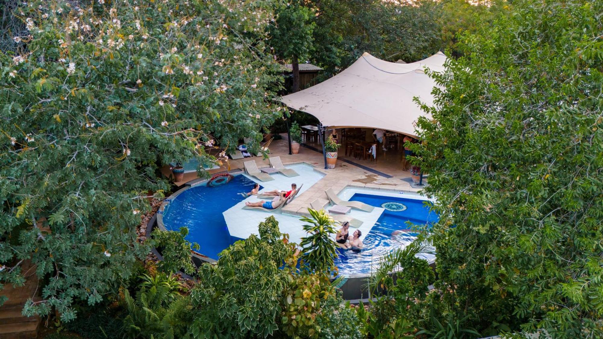 Shongwe Oasis Otel Victoria Falls Dış mekan fotoğraf