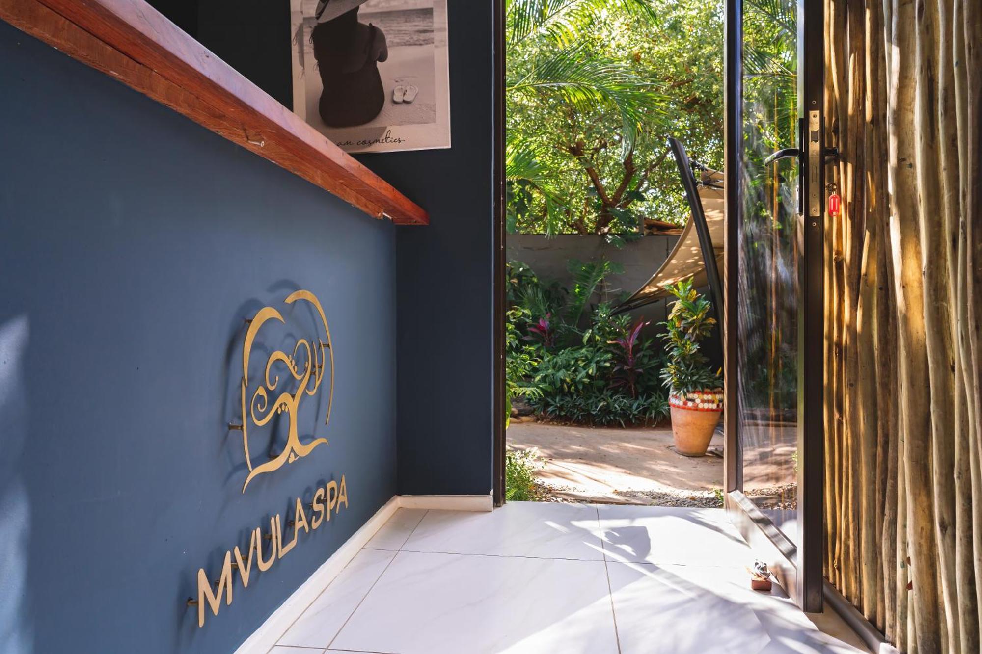 Shongwe Oasis Otel Victoria Falls Dış mekan fotoğraf