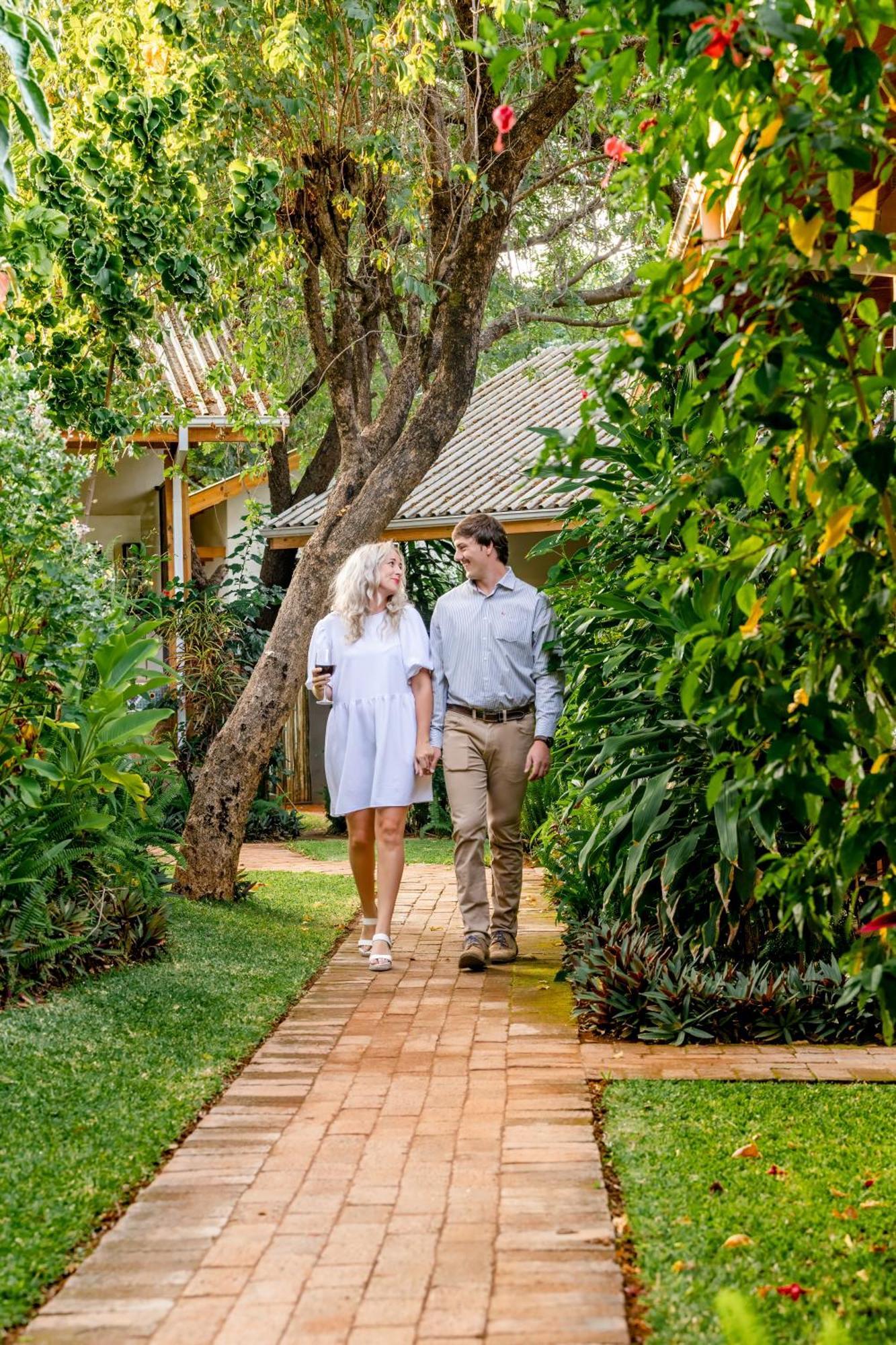Shongwe Oasis Otel Victoria Falls Dış mekan fotoğraf